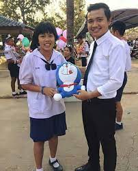 2537 นำแสดงโดย นุศรา ประวันณา, เขมสรณ์ หนูขาว, วิจิตรา ตริยะกุล, กาญจนา ขึ้นนกคุ้ม, วยุลี กิติอาภรณ์ชัย ร่วมด้วย จอน. Bacrg0eiatkhmm