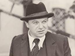 Octavian cotescu was born on february 14, 1931 in dorohoi, botosani, romania. 22 August Octavian Cotescu 35 De Ani De VeÈnicie Activenews