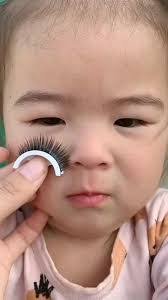 Kristin Sparkman's Instagram, Twitter & Facebook