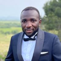 700+ "Bruce's" profiles