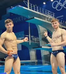 12 hours ago · great britain's tom daley and matty lee have won the gold medal in the men's synchronised 10 metres platform at the tokyo olympics. Ayiodtn3fwnawm