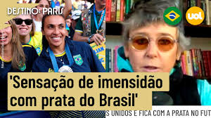 Colar, abraço em Marta e coragem: como Arthur Elias mudou a seleção