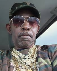 Derek Harris's Instagram, Twitter & Facebook