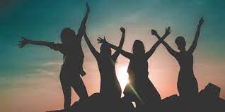 Viaje de chicas: Mejores lugares para viajar con amigos - ComparaOnline