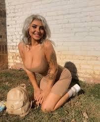 Shannon Bubb - Free sexy pics, galleries & more at Babepedia