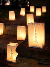 Get inspired by gorgeous greenery, twinkling light displays, and other outdoor christmas decorations that bring seasonal cheer to your doorstep. 50 Cheap Easy Outdoor Christmas Decorations Prudent Penny Pincher