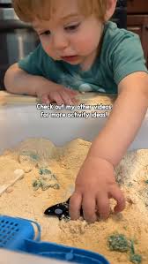 Such a SIMPLE way to keep your toddlers occupied during long car rides. We  have a trip coming up and I wanted to test this out prior to our actual  trip! What