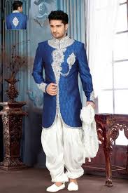 See more ideas about indian men fashion, indian groom wear, groom wear. Winter Wedding Fashion For Men A La Indian Sareez Blog Winter Wedding Fashion Mens Sherwani Western Suits
