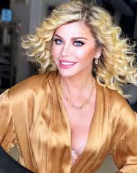 Loredana groza — cred ca esti extrem de delicata 04:02. Loredanagroza Hashtag On Twitter