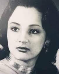 Silvia Schell's Instagram, Twitter & Facebook