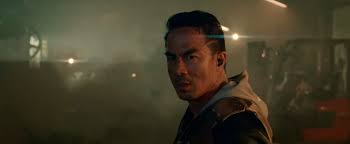 Eventually, players are forced into a shrinking play zone to engage each other in a tactical and diverse. Watch Joe Taslim Fight A Real Life Free Fire Battle Royale Nerdist