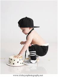 Birthday Party Columbus Ohio Black And White Hipster Cake Smash Columbus Ohio Children S Photogra Irish Eyes Photogra Hipster Birthday Party Hipster Birthday Birthday Party Photography