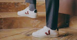 Jetzt zugreifen und direkt nach hause bestellen! How To Sneaker Mit Anzug Kombinieren 43einhalb Blog