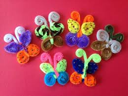 Basteln Mit Pfeifenreinigern Zu Ostern 20 Kreative Bastelideen Fur Kinder Basteln Mit Pfeifenreinigern Basteln Mit Pfeifenputzer Blumen Basteln