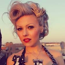 Though the pin up era most recognizably took place in the '40s and '50s, the style dates all the way back to the 1890s, a time known for its gaiety, and includes the signature styles of the 1920s and the 1950s as well. Tap Into That Retro Glam With These 50 Pin Up Hairstyles Hair Motive