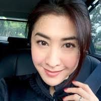 Annie Woo's Instagram, Twitter & Facebook