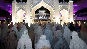 Terdapat pelbagai amalan yang boleh dilakukan sepanjang bulan ramadhan dan bagi kaum wanita, banyak perkara yang boleh anda lakukan sekiranya berada dalam keadaan haid dan tidak boleh berpuasa ketika itu. Hukum Puasa Amalan Bagi Wanita Haid Di Bulan Ramadan