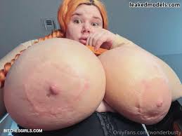 underbust Голе фотографије OnlyFans 37 - Leaked Models