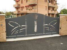 Su richiesta si possono avere con spessori diversi e anche in. Cancelli