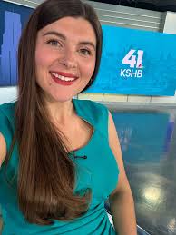 Abby Dodge على X: "It's a teal Saturday in KC! We have @claire_ontheair in  the field at @CPKCrail stadium. A breakdown of the beautiful weekend ahead  with @JeffPennerKSHB. And updates