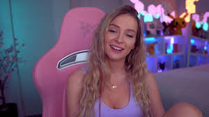 Threesome bdsm fuck - intense pleasure domination fantasy