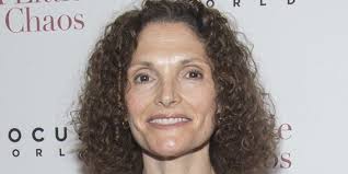 Mary Elizabeth Mastrantonio