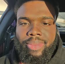 Should I replace all valves with a chipped exhaust valve?