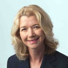 Caroline Ash's Instagram, Twitter & Facebook