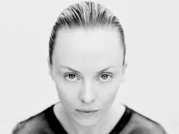 Turn Off the Tears” showcases Vân Scott's soaring pop brilliance