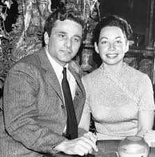 Lovely Photos Of Peter Falk And Wife Lieutenant Columbo Facebook