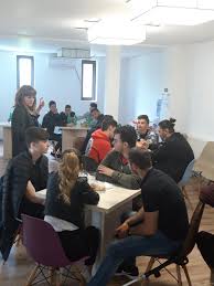 Forumul liceului de arta dimitrie cuclin galati forum gratuit : Foto SpecialiÈtii Rompetrol Sesiuni De Prezentare Èi Workshop Cu Elevii Liceului Tehnologic LazÄr Edeleanu Din PloieÈti