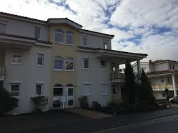 Bei einer 50m² wohnung zahlt man aktuell eine durchschnittliche miete von 7,71 eur/m². 3 Zimmer Wohnung Zu Vermieten Villenstrasse 12 67433 Neustadt An Der Weinstrasse Kernstadt Mapio Net