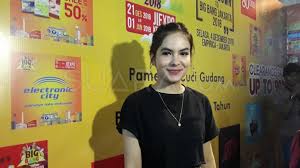 Все видео steffi zamora tv. Jalani Operasi Usus Buntu Ibu Ungkap Kondisi Terkini Steffi Zamora