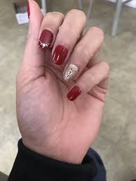 Christmas Nails Christmas Short Nails Red And Gold Nails Holiday Ideas Festive Colors Red And Gold Nails Red Nails Gold Nails The best christmas nails ideas for 2020 | cute manicure.