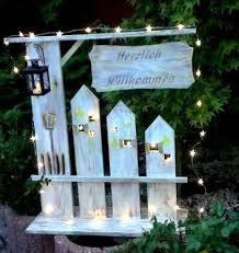 Deko Objekt Stele Willkommen Aus Holz Shabby Etsy Deko Dekorieren Hof Dekorationen