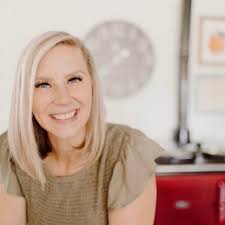 Turning tiny bits of acrylic into necklace magic! 💖 Watch me  work—painting, peeling, and acrylic welding as I turn plastic into GOLD! 🌟  Come behind the scenes and see how the magic