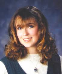 It's back to school time! We're celebrating today with Sandra Miller's  Senior picture! 📸