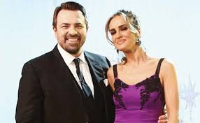 27 august 1972, brașov) este un cântăreț și prezentator român de televiziune. Brenciu Dat AfarÄƒ De La Emisiunea De Bingo Click Mobile