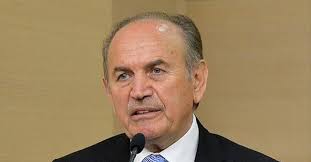 Siyasi kişiliğinin yanı sıra mimar ve i̇ş adamı kadir topbaş 2004 senesinden beri i̇stanbul büyükşehir belediyesi. Kadir Topbas Saglik Durumu Nasil Kadir Topbas Kimdir Kac Yasinda Takvim