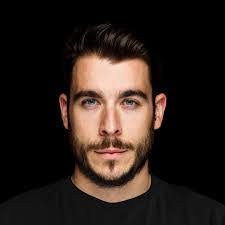 Alex Kamara's Instagram, Twitter & Facebook