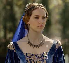 Ece çeşmioğlu, 26 kasım 1990 yılında i̇stanbul'da doğdu. Pin On Muhtesem Yuzyil Kosem