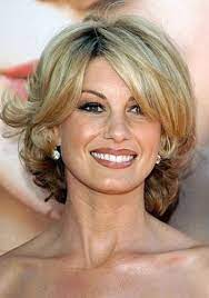 Medium Hairstyles For Women Over 50 Women Over 50 Shoulder Length Hairstyle Med Medium Hair Styles For Women Medium Hair Styles Medium Length Hair Styles