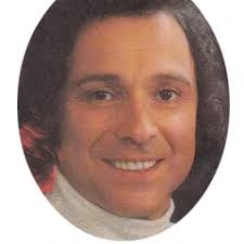 Artist: Adriano Valle