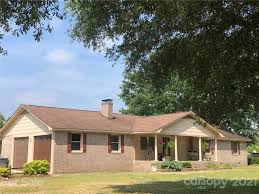We have the complete local greenville sc real estate listing database feed online, which includes homes for sale in fountain inn sc, so you can quickly. Victorian Houses For Sale In South Carolina 7 Victorian Homes In South Carolina For Sale Zerodown