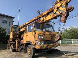 twitter 中型トラック 古いトラック クレーン車