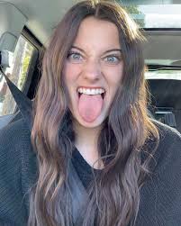 Taya Brooks : r/girlsgoofing