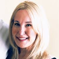 Noreen Hebert's Instagram, Twitter & Facebook