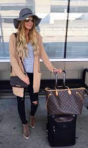 25 Best Airport Style Winter Outfits To Copy To Your Next Flight Casual Travel Outfit Airplane Outfits Winter Travel Outfit
