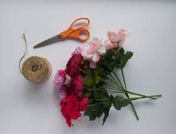 Fantastic julia you can proper manage dried flowers for wall decoration at home, and new idea create of uses dried flowers about decoration. Flower Wall Hanging Diy