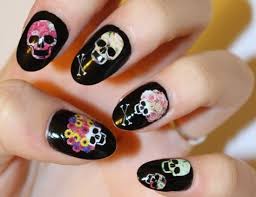 Imagen Relacionada With Images Skull Nails Sugar Skull Nails Nail Art